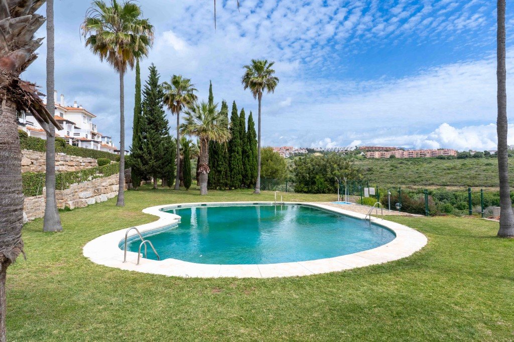 Mieszkanie trzypokojowe na sprzedaż Hiszpania, La Duquesa, La Duquesa  127m2 Foto 1