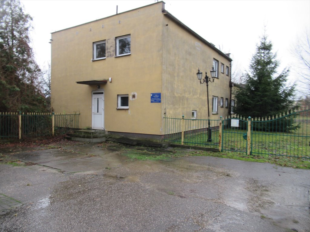 Polecam funkcjonalny lokal 228 m² z dużym potencjałem w Łabiszynie Łabiszyn, Szubińska 17  228m2 Foto 1