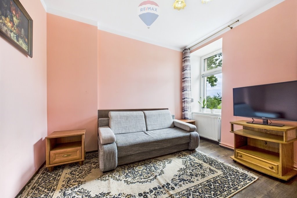 Mieszkanie dwupokojowe na sprzedaż Jaroszówka  47m2 Foto 1