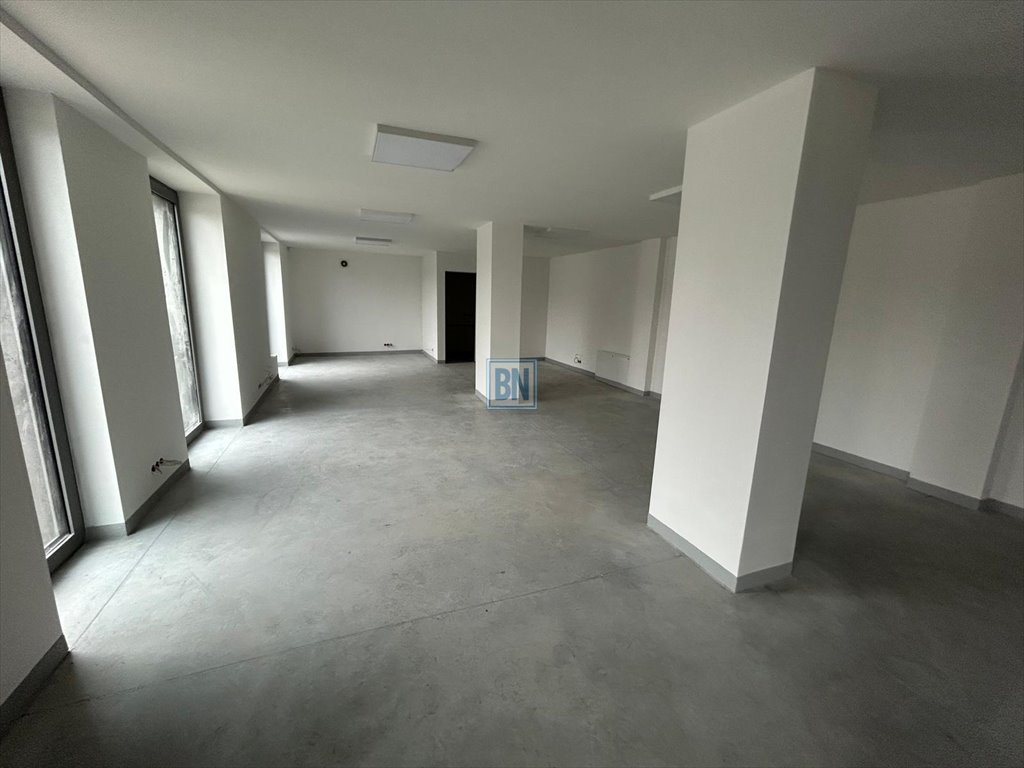 Wynajem biura 99 m2 z parkingiem i ogrzewaniem podłogowym Bytom  99m2 Foto 1