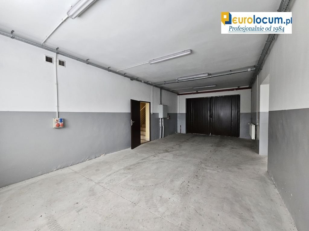 Magazyn 464 m² z biurami, ogrzewaniem i ogrodzoną działką Kielce, Herby, Długa  464m2 Foto 1