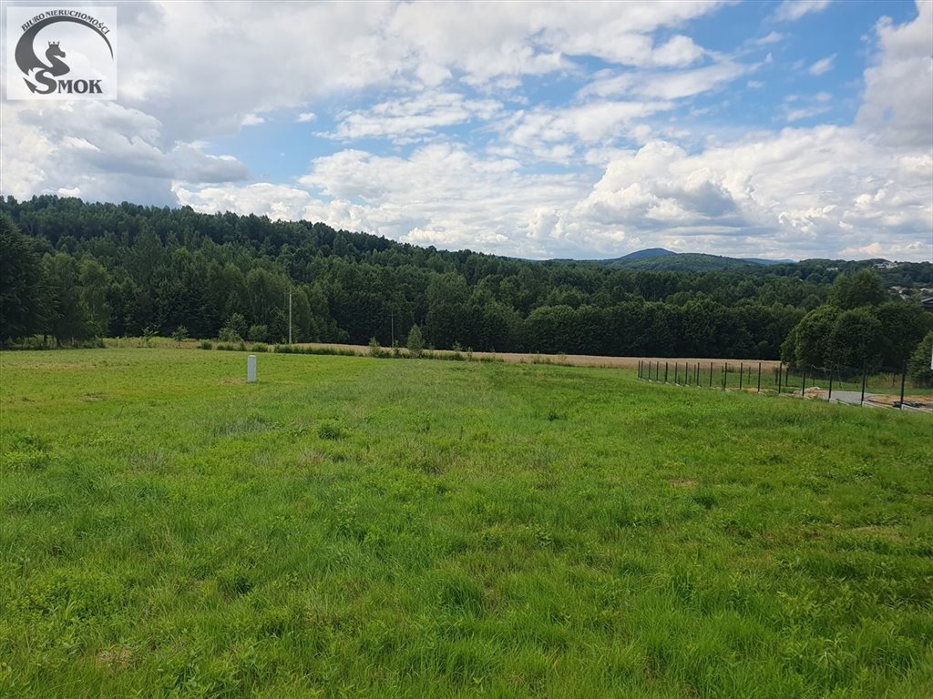 Działka budowlano-rolna z widokiem na wzgórza, prąd i woda Izdebnik  2 400m2 Foto 1