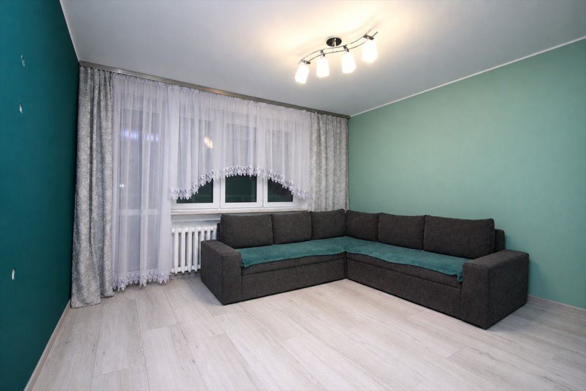 3-pokojowe mieszkanie z balkonem, do odświeżenia, blisko szkół i komunikacji zapraszam Ruda Śląska, Sasanek  53m2 Foto 1