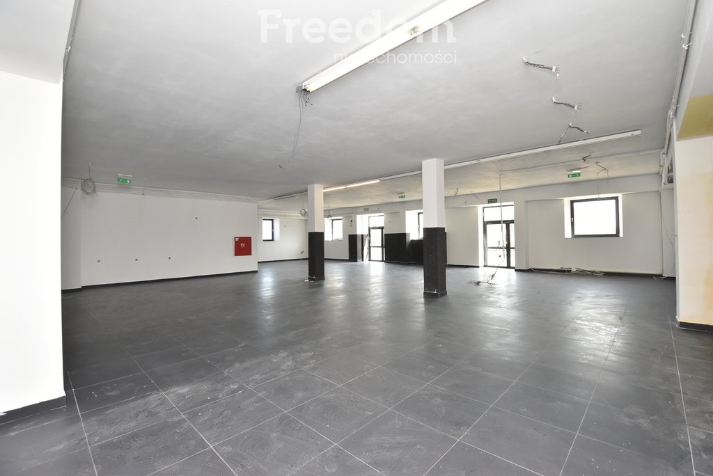 Lokal użytkowy na sprzedaż Ożarów  550m2 Foto 12