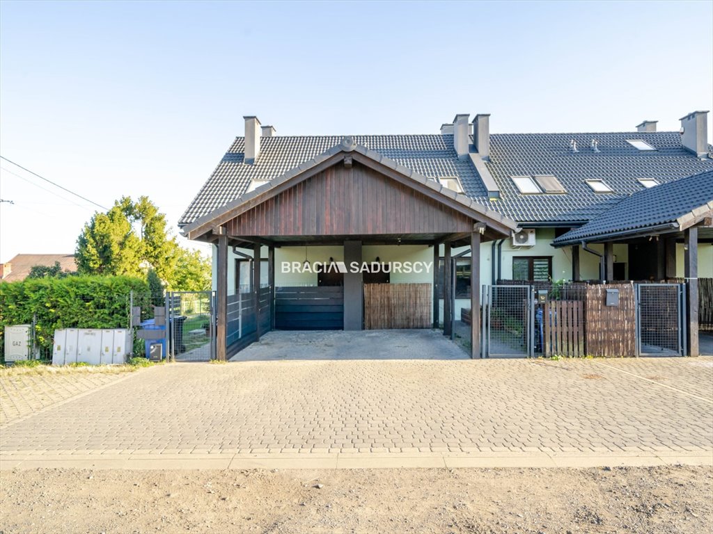 Gotowy dom z ogródkiem i tarasem w Krzysztoforzycach Krzysztoforzyce, Krzysztoforzyce, Kocmyrzów-Luborzyca, Zielona  81m2 Foto 1