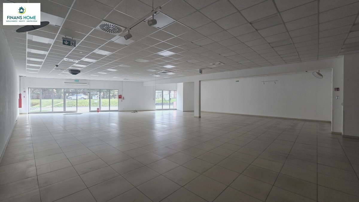Lokal handlowo-usługowy 403 m² przy głównej ulicy - polecam! Grodków, Sienkiewicza  403m2 Foto 1