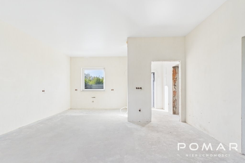 Polecam przestronne 83,3 m² z ogródkiem i parkingiem w Rybniku Rybnik, Piastowska  83m2 Foto 1