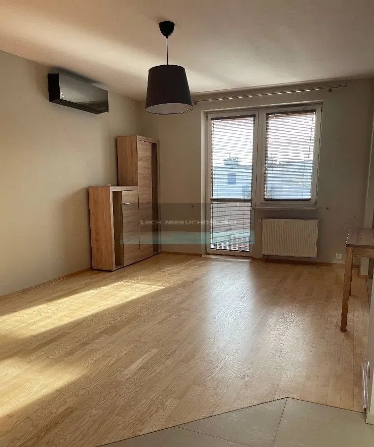 4-pokojowe mieszkanie z panoramicą Warszawy i słonecznym wnętrzem Warszawa, Targówek, Radzymińska  81m2 Foto 1