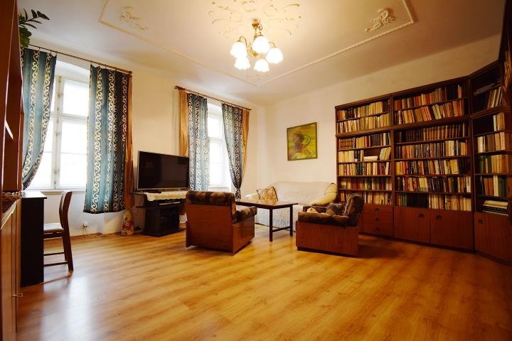 Mieszkanie dwupokojowe na sprzedaż Opole, Centrum  66m2 Foto 1