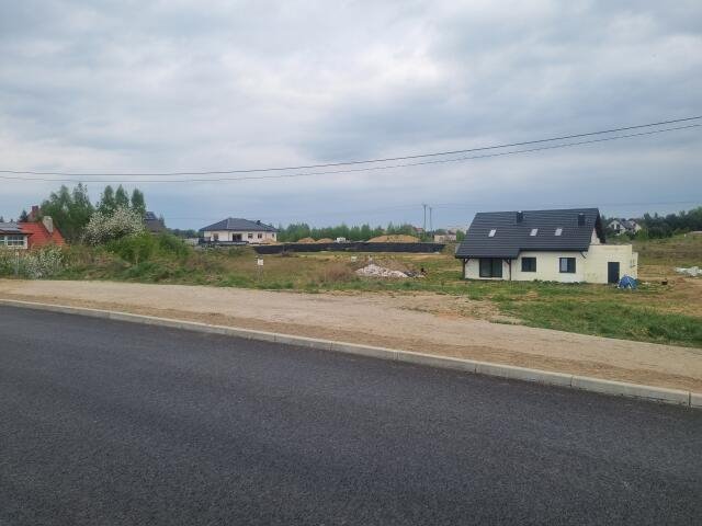 Działki budowlane z projektem domu - uzbrojone blisko jeziora Brodnica, Polna  1 174m2 Foto 1