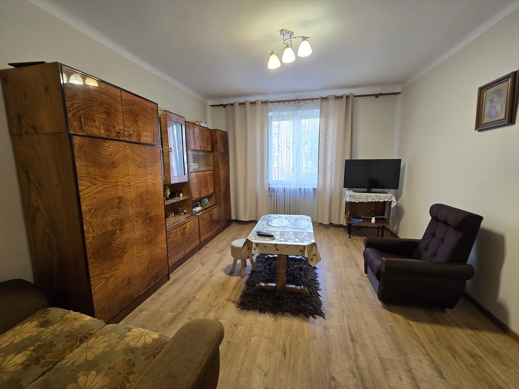 Mieszkanie dwupokojowe na wynajem Nowa Dęba, 1 Maja  46m2 Foto 1