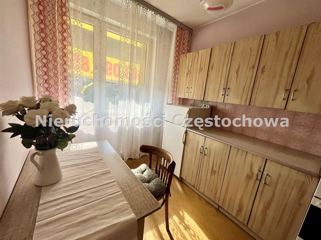 Mieszkanie trzypokojowe na sprzedaż Częstochowa, Tysiąclecie  55m2 Foto 3