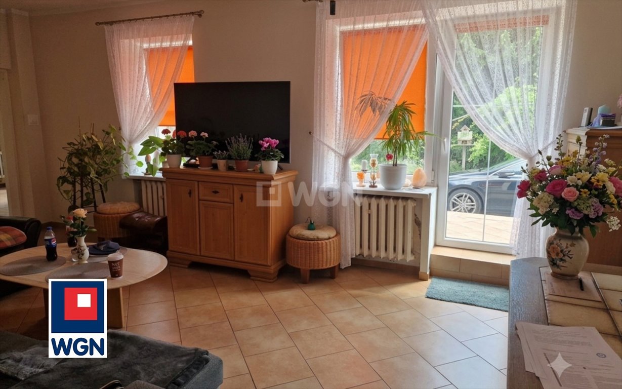 Urokliwy dworek z parkiem, 9 pokoi, 209 m2, 595 tys. zł Niegosławice, Niegosławice  208m2 Foto 1