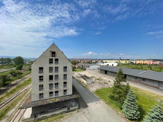 Lokal użytkowy na sprzedaż Świdnica  20 000m2 Foto 1