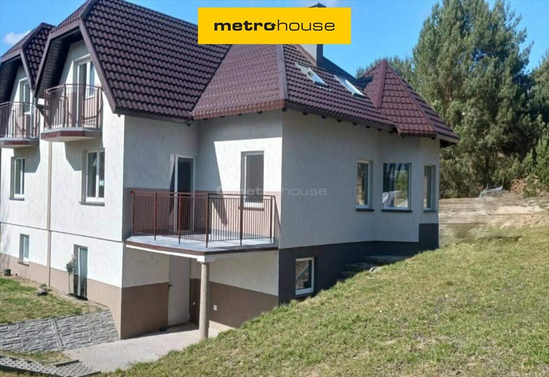 Dom nad Jeziorem Łowyńskim z tarasem i 5 pokoi Łowyń  228m2 Foto 1