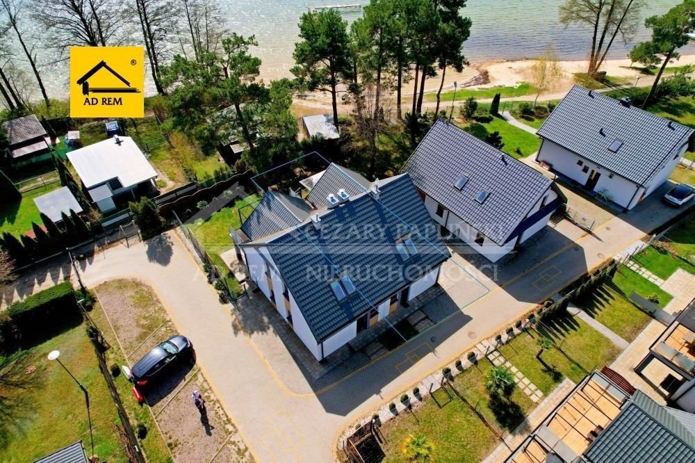 Dom rekreacyjny nad jeziorem Białym z widokiem i tarasem Okuninka, Okuninka ul. Łęgowa  100m2 Foto 1