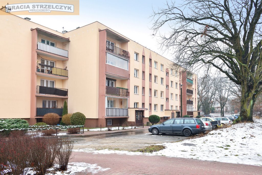 Mieszkanie trzypokojowe na sprzedaż Nowy Dwór Mazowiecki, Młodzieżowa  60m2 Foto 1