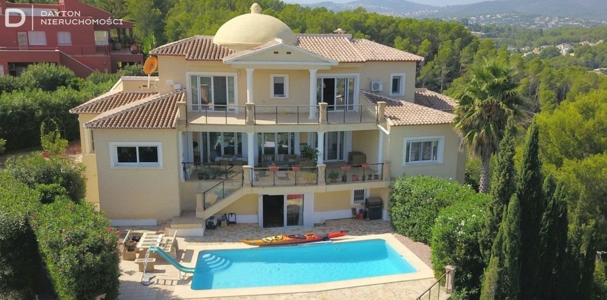 Przestronna villa z panoramicznym widokiem i 8 sypialniami. Javea  320m2 Foto 1