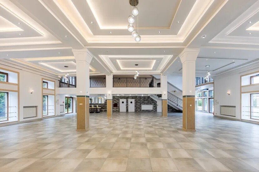 Unikalny obiekt 2300 m² z ogrodem i parkingiem w Wołominie Wołomin  2 300m2 Foto 1