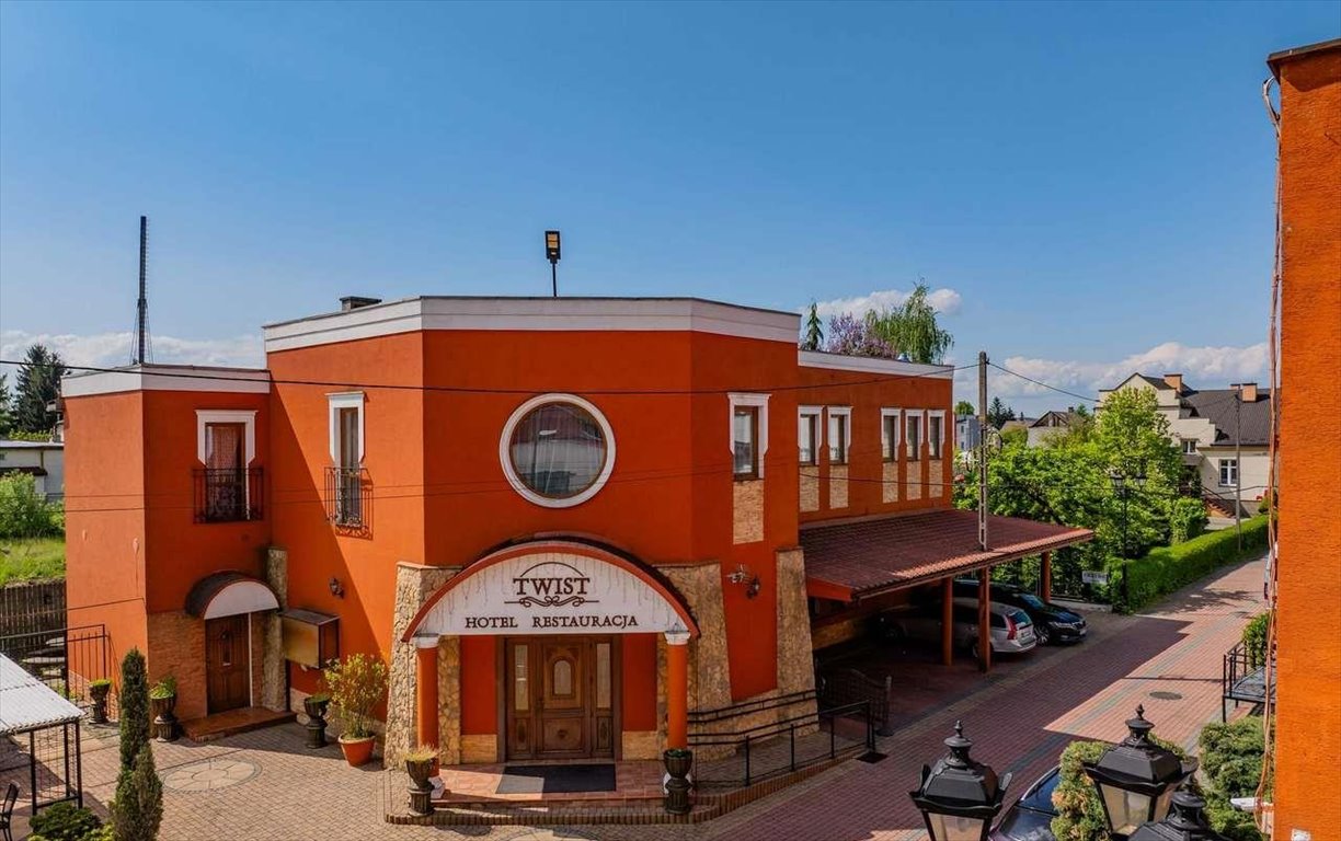 Hotel i restauracja 2500 m2 w centrum Krosna Krosno  2 500m2 Foto 1