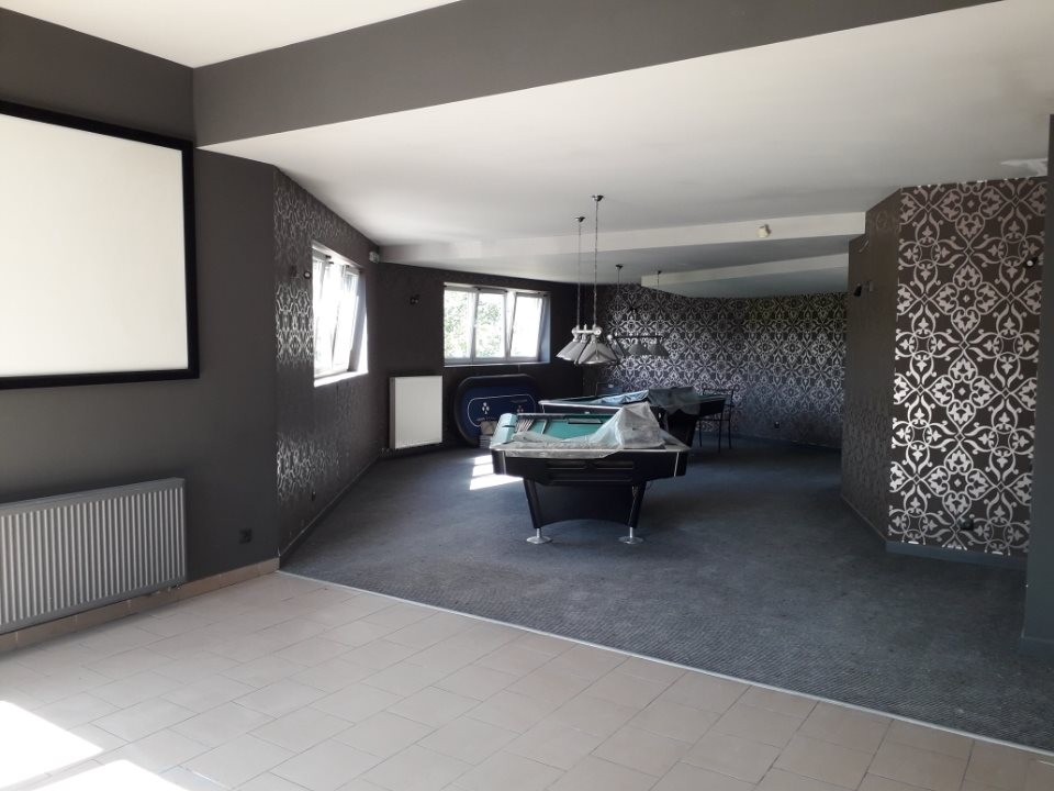 Lokal użytkowy 170 m2 z osobnym wejściem, parking Mielec, Borek  170m2 Foto 1