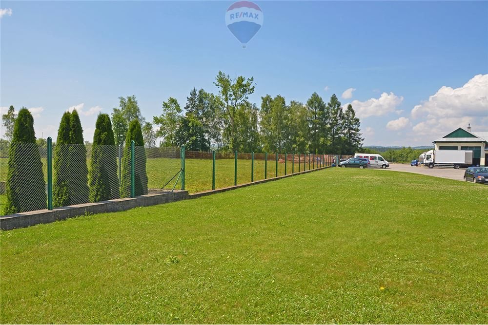 Lokal użytkowy na wynajem Nowy Targ 2 500m2 Foto 1 Lokal użytkowy na wynajem Nowy Targ 2 500m2 Foto 1
