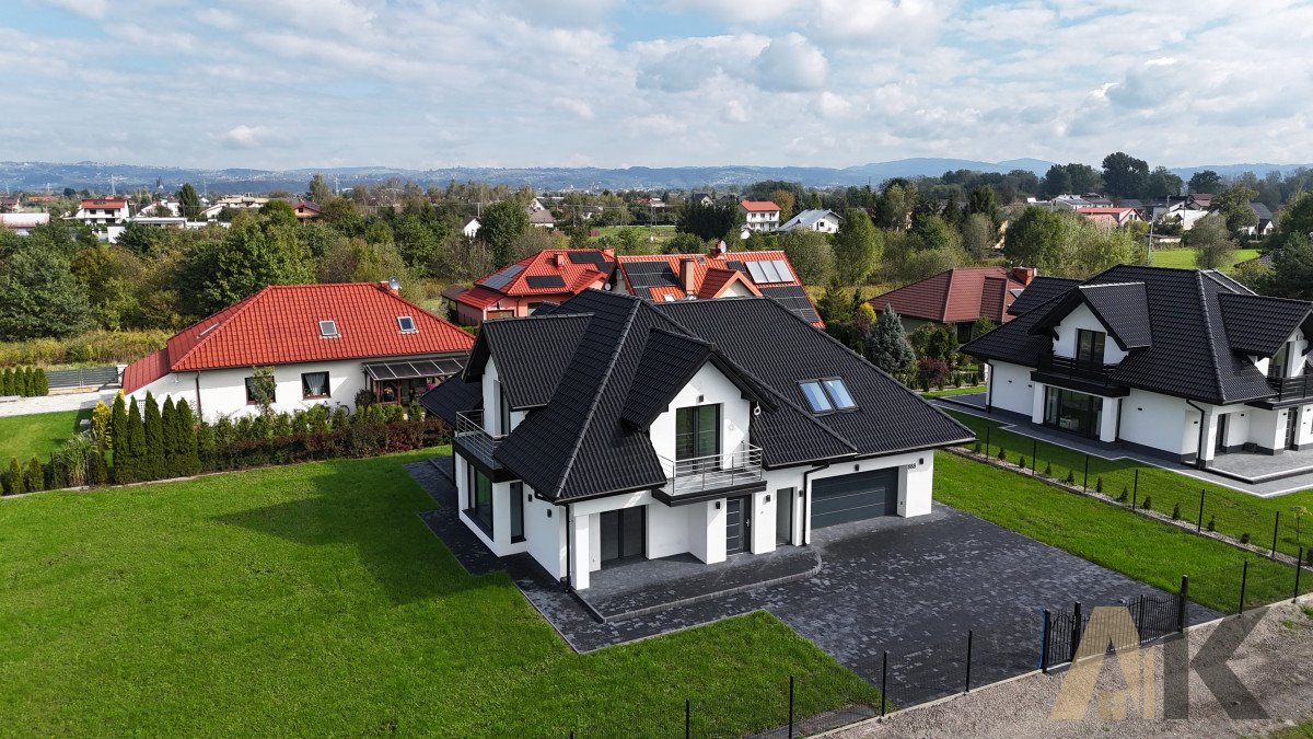 Dom na sprzedaż Świniarsko  188m2 Foto 1