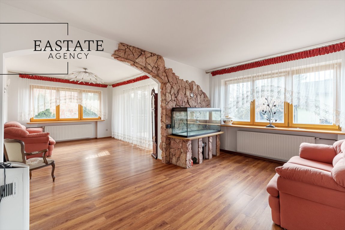 Przestronny dom 300 m² po remoncie, 2 kuchnie, 3 łazienki Wołomin, Cicha  300m2 Foto 1