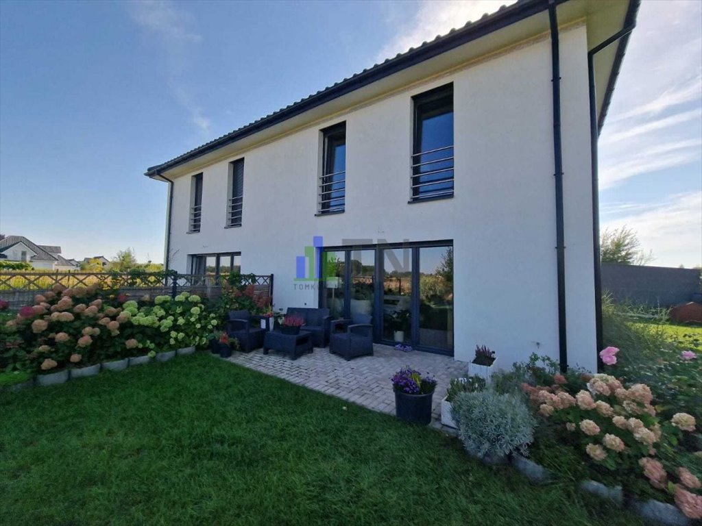 Dom z pełnym umeblowaniem, 135 m2, ogród i garaż Nadolice Wielkie  135m2 Foto 1