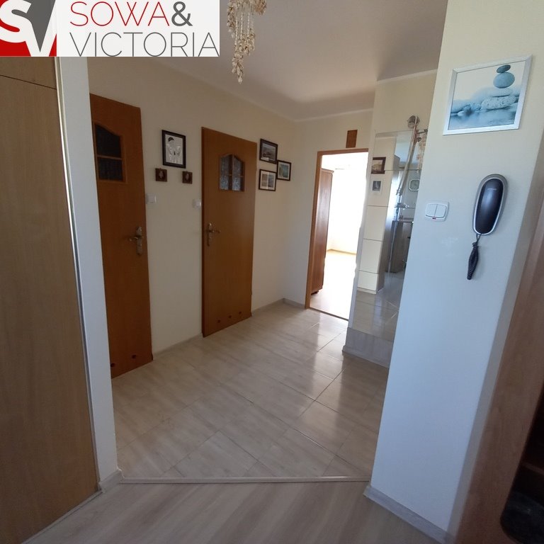 Mieszkanie czteropokojowe  na sprzedaż Wałbrzych, Podzamcze  72m2 Foto 1