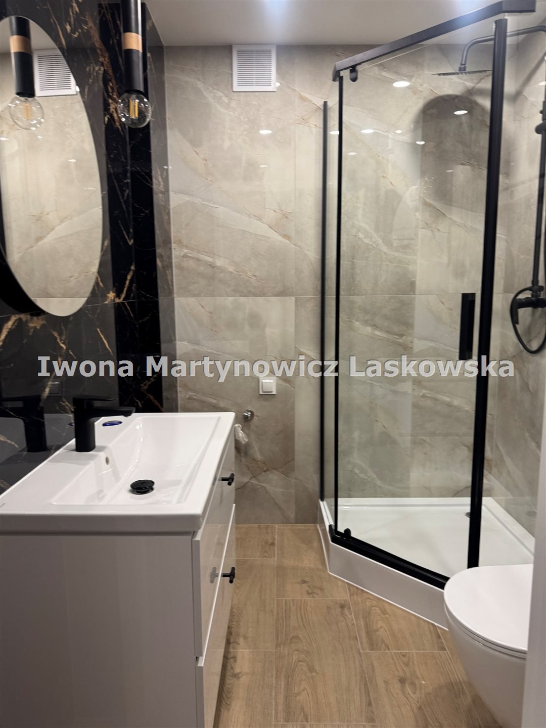 Mieszkanie dwupokojowe na sprzedaż Lubin, Centrum  43m2 Foto 1