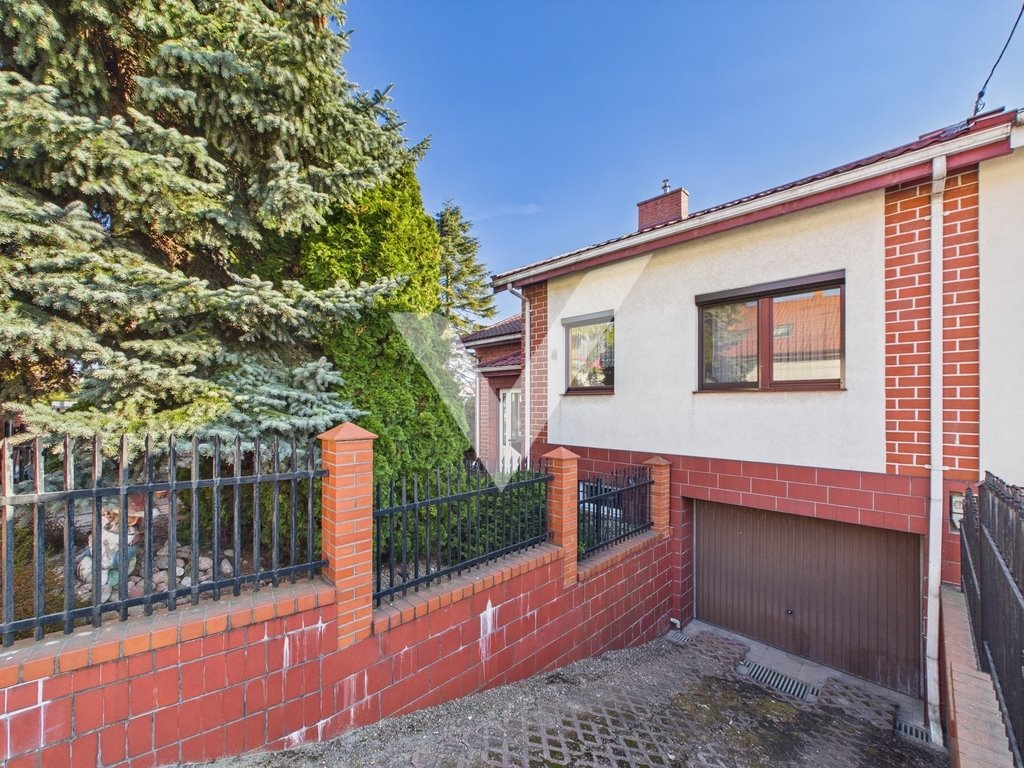 Dom bliźniak z ogrodem i garażem w Brześciu Kujawskim Brześć Kujawski  194m2 Foto 1