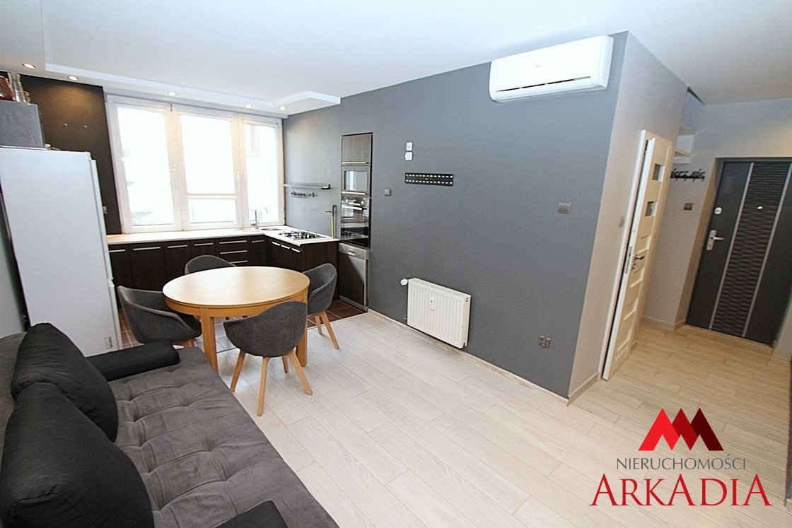Na sprzedaż przestronne 70 m² mieszkanie w centrum Włocławka Włocławek, Centrum  70m2 Foto 1