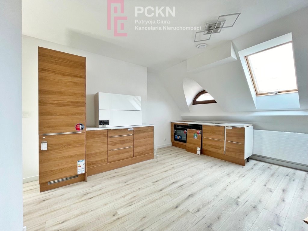 Mieszkanie trzypokojowe na sprzedaż Opole, Śródmieście  75m2 Foto 1