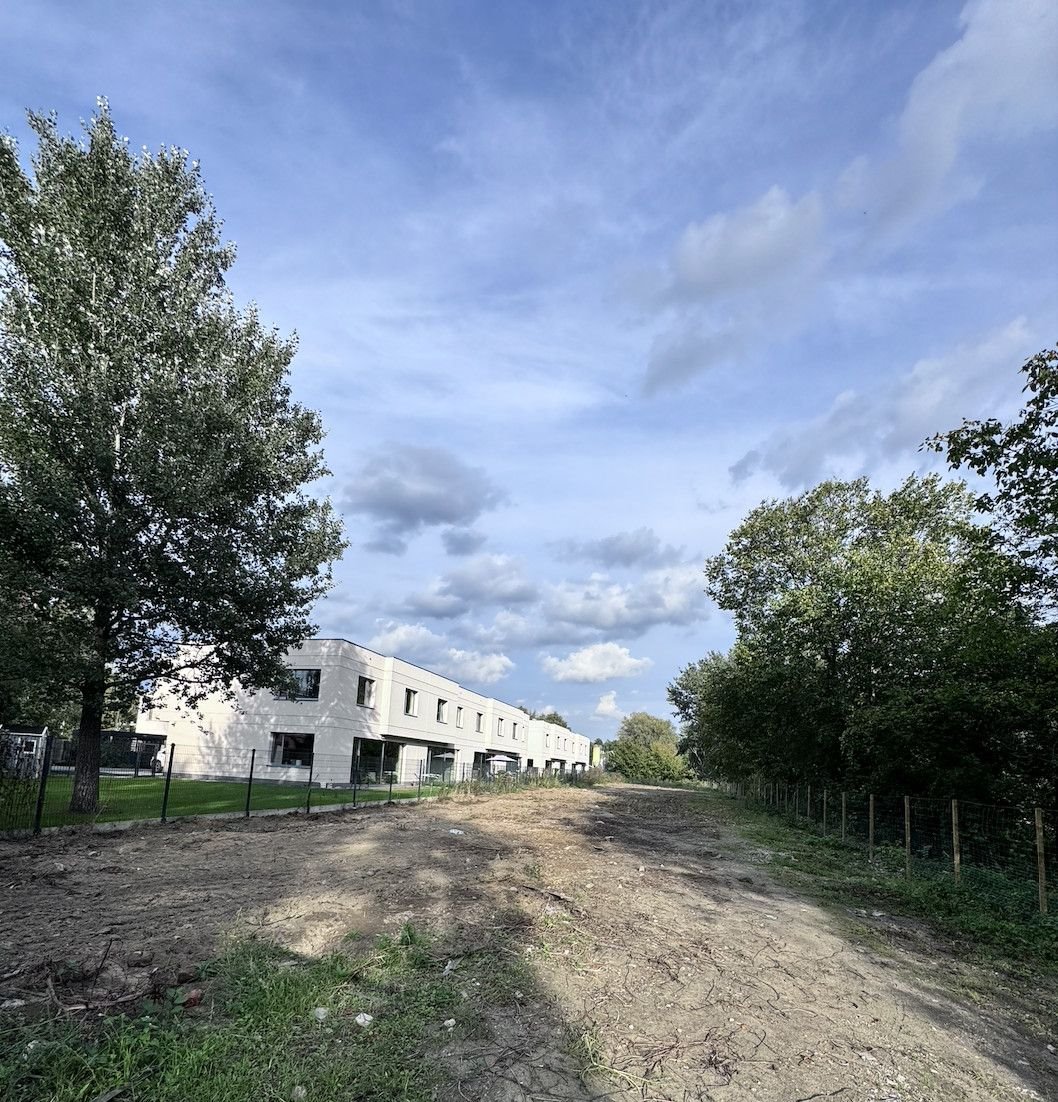 Polecam działkę 2480 m² na Mokotowie, ogrodzoną i z dojazdem asfaltowym: Warszawa Mokotów: Spiralna
