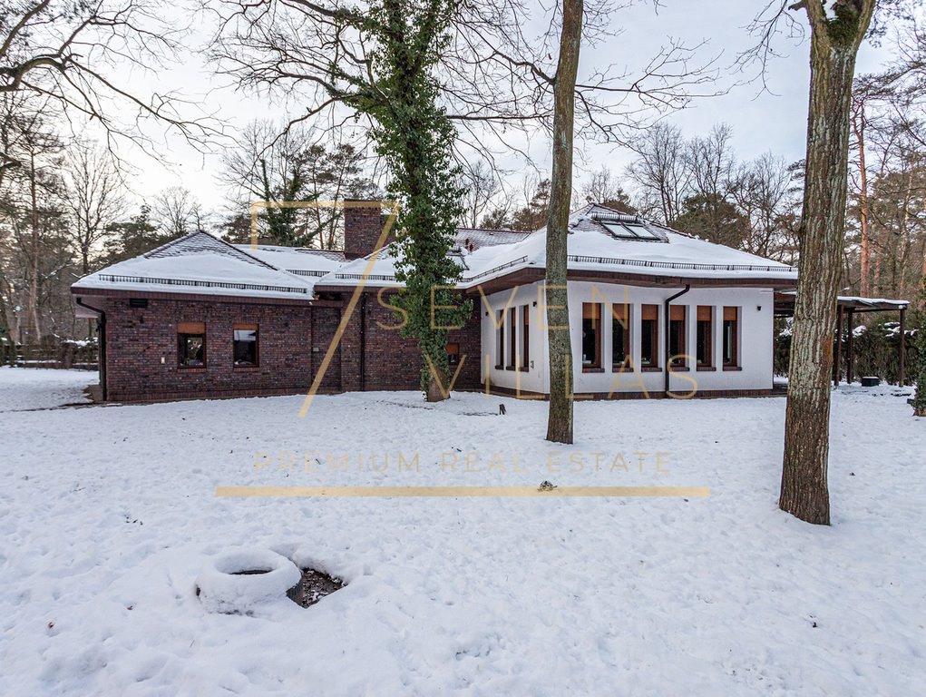 Luksusowa willa 336 m2 z biurem i pięknym widokiem Magdalenka  336m2 Foto 1