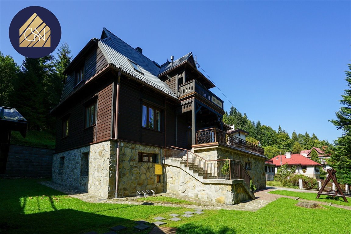 Zapraszam do obejrzenia urokliwej willi z pensjonatem, 3 apartamentami, garażem Krynica-Zdrój, Kazimierza Pułaskiego  400m2 Foto 1