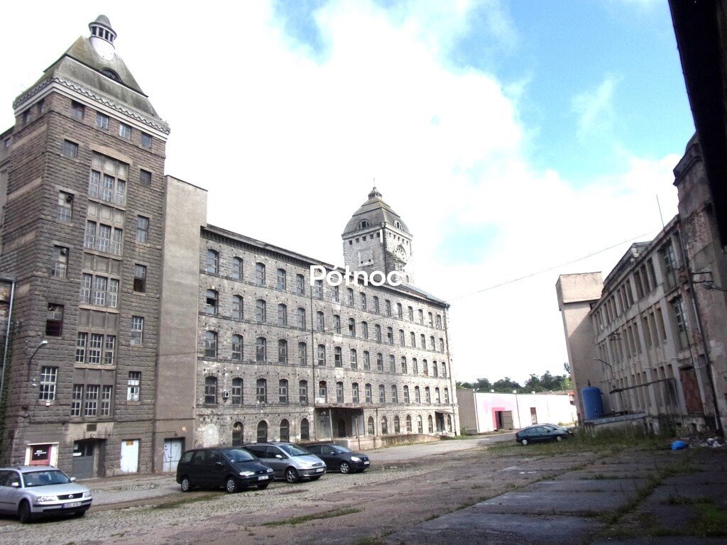 Do sprzedania kompleks przemysłowy 10 822 m² z adaptacją na cele mieszkaniowe: Bolesławiec