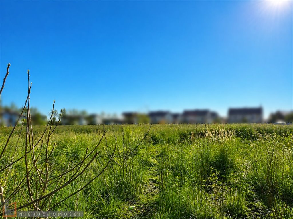 Zapraszam do zakupu działki 784 m² z mediami w Zielonkach Zielonki  784m2 Foto 1