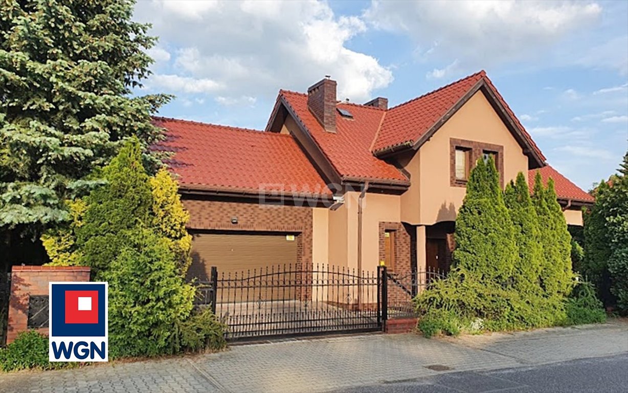 Przestronny dom 201 m2 z kominkiem i garażem w Osiek Lubin, Osiek, Osiek  201m2 Foto 1