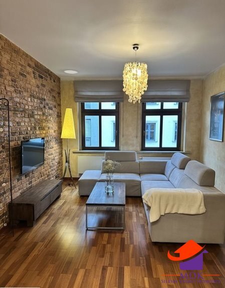 Mieszkanie dwupokojowe na sprzedaż Katowice, Śródmieście  53m2 Foto 1