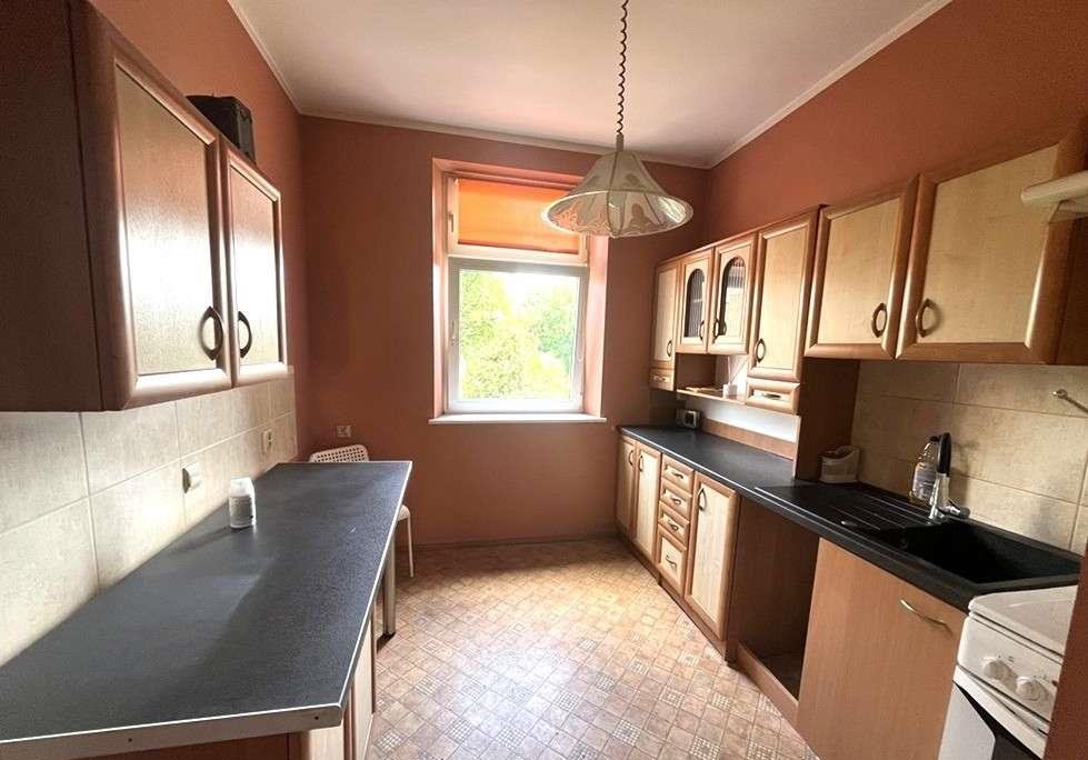 Na sprzedaż przestronne 3-pokojowe mieszkanie 86 m² z strychem i komórką Leszno, Niepodległości  86m2 Foto 1