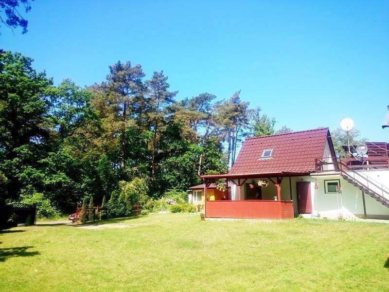Dom z trzema domkami letniskowymi 600 m od plaży Pobierowo, Lubelska  72m2 Foto 1