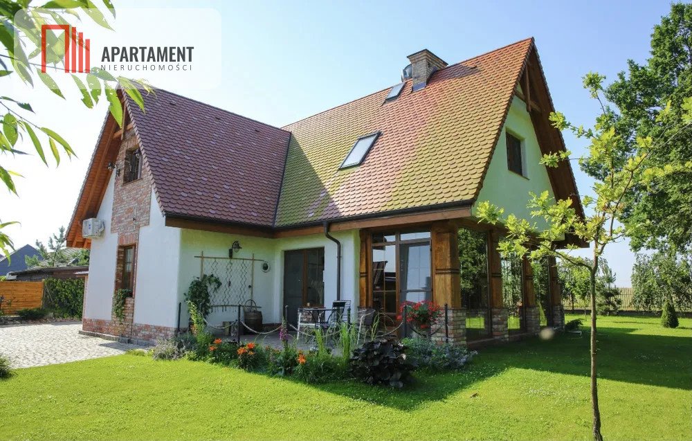 Przestronny dom z ogrodem zimowym i stawem w Pyszczyniu Pyszczyn  254m2 Foto 1