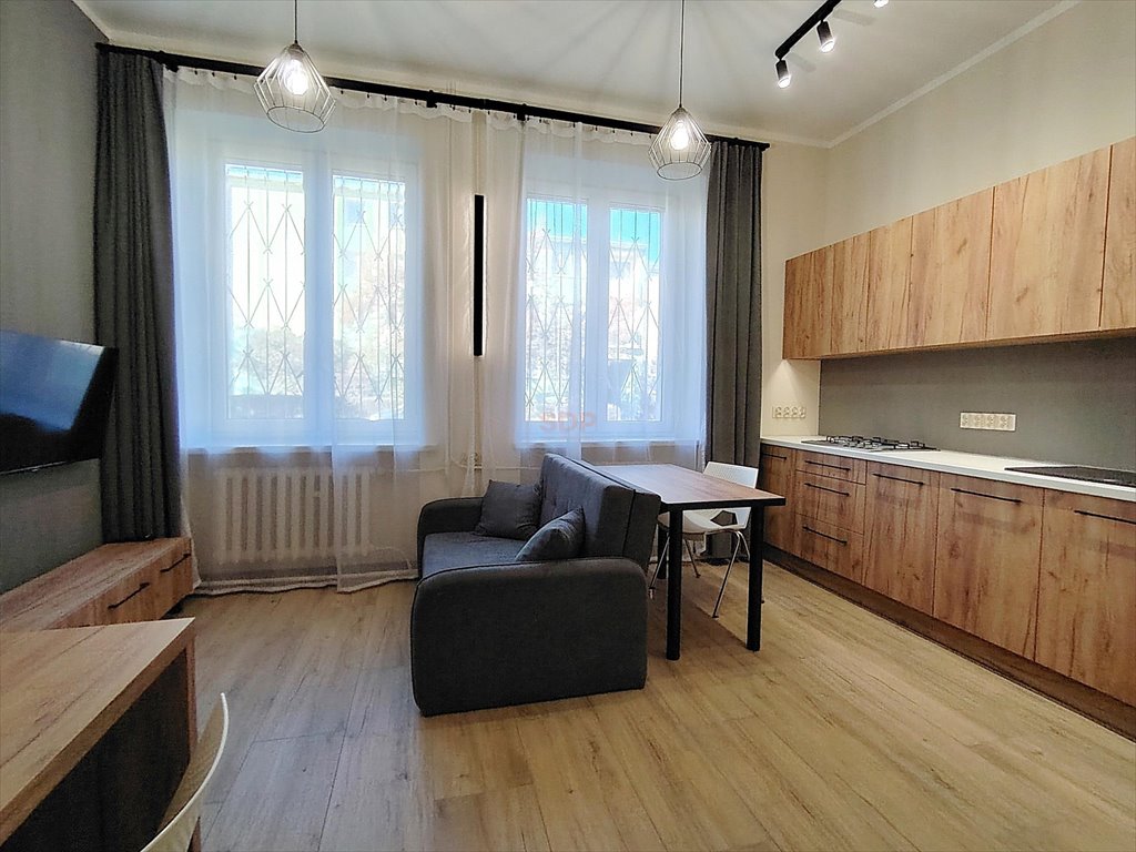 Mieszkanie dwupokojowe na sprzedaż Łódź, Górna, Niemcewicza Juliana Ursyna  42m2 Foto 1