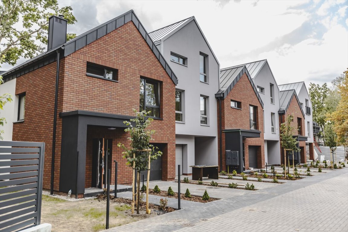 Segment 177 m2 z ogródkiem, nowoczesny i gotowy do aranżacji Marki, Wesoła  177m2 Foto 1