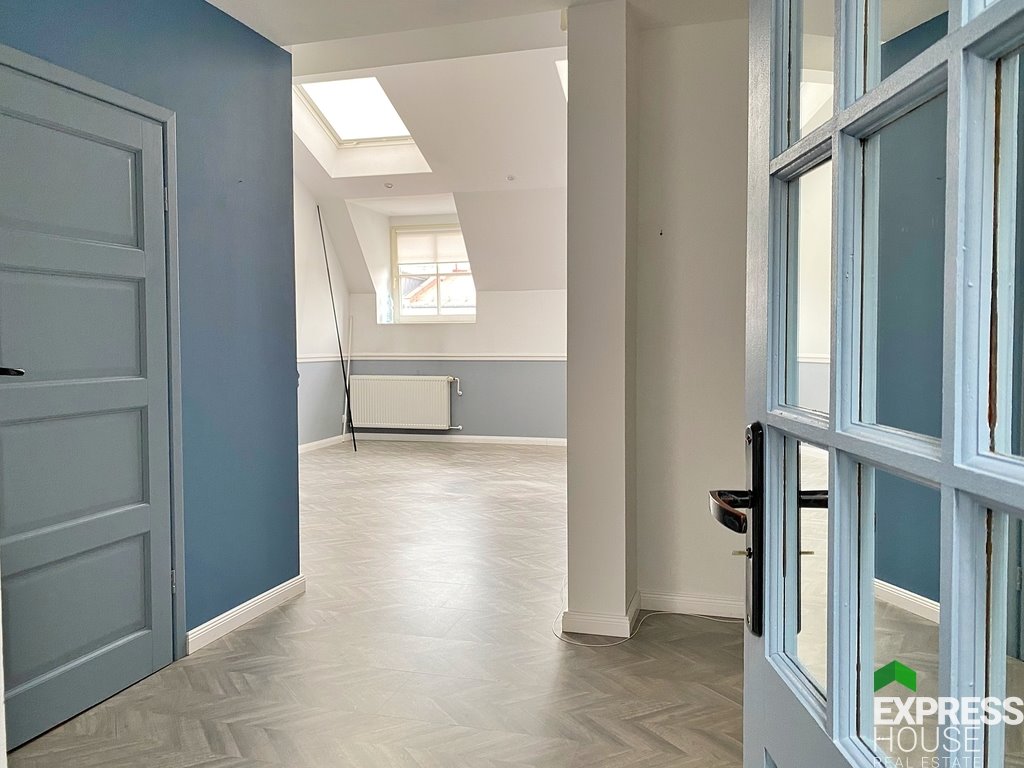 Lokal biurowy z antresolą i widokiem na stare kamienice Lublin, Śródmieście, Królewska  134m2 Foto 1