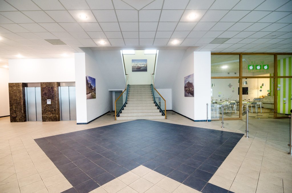 Nowoczesny biurowiec 120 m2 z klimatyzacją i monitoringiem Poznań, Nowe Miasto, Warszawska  120m2 Foto 1