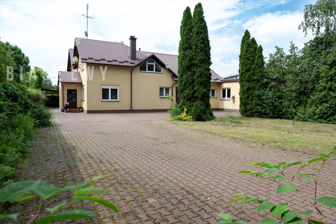 Obiekt usługowy z mieszkaniem, 424 m2, Nisko Nisko, Warchoły, Rzemieślnicza  424m2 Foto 1