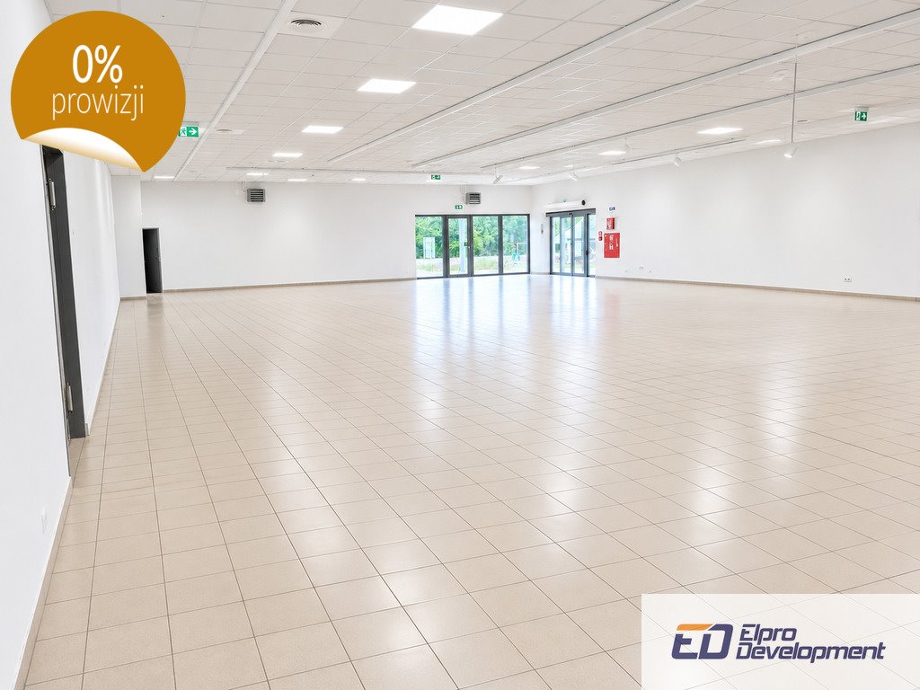 Lokal użytkowy 485 m² w Tarnogrodzie (duża sala handlowo-usługowa) Tarnogród, Targowa  485m2 Foto 1